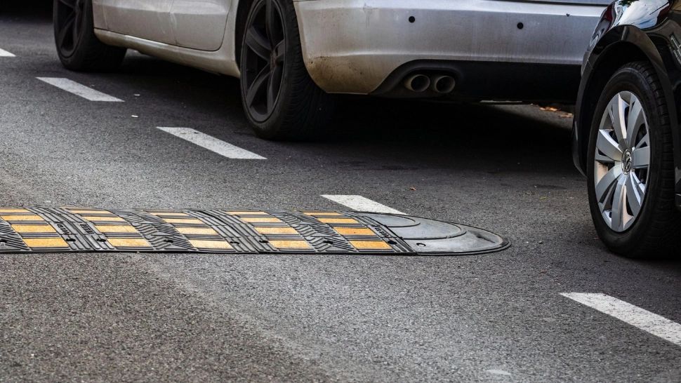 Când ai voie să ocolești limitatoarele de viteză de pe stradă și când ești pasibil de pedeapsă