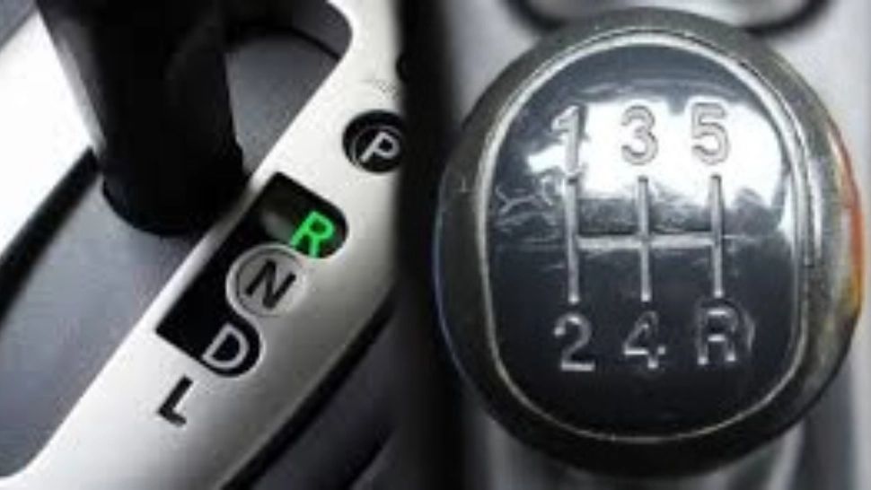 Ce mașină consumă mai mult: manuală sau automată? Un expert explică diferența