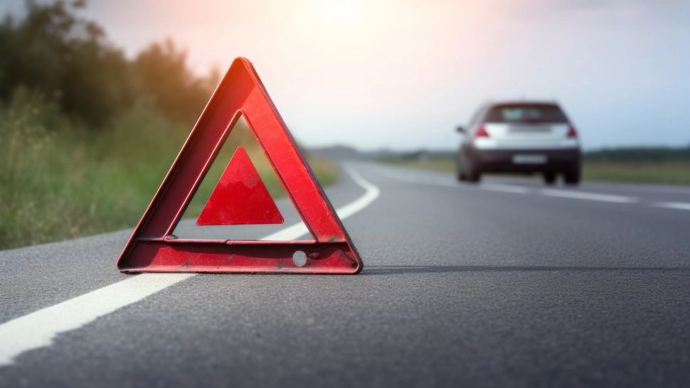 Codul Rutier 2024. Ce echipamente obligatorii trebuie să aibă orice șofer în mașină? Amenzile sunt usturătoare