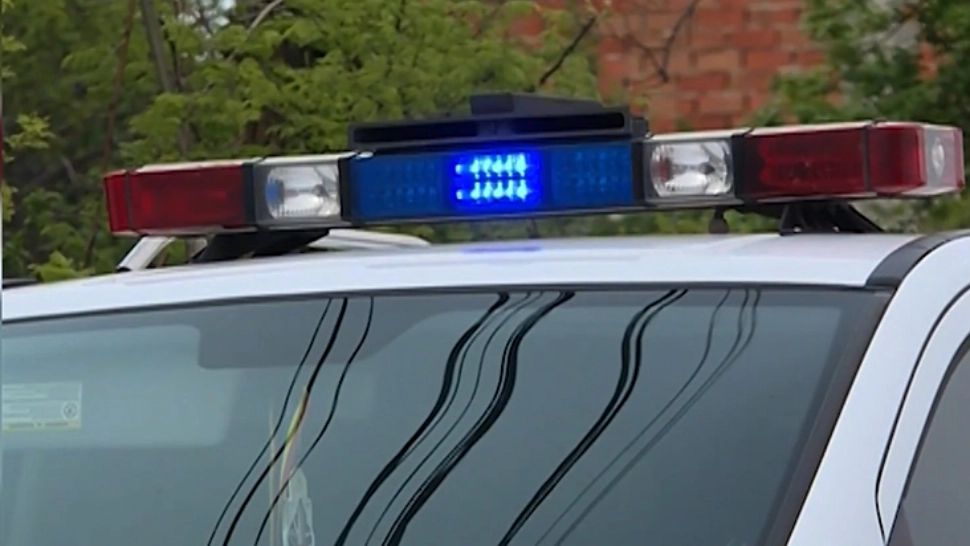 Anchetă uriașă la o primărie din Vâlcea: edilul şi contabilul-şef, plasați sub control judiciar într-un dosar de corupţie