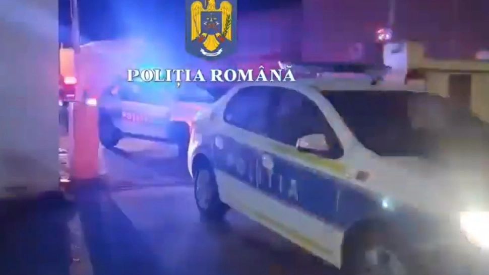 Peste 100 de poliţişti participă la o razie de amploare în județul Prahova. Vor fi puse în executare şi 12 mandate de percheziţie domiciliară