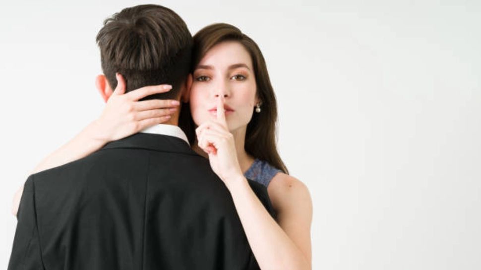 Motivele pentru care femeile aleg să înșele. Paradoxal, nu sunt cele pe care le cred bărbații