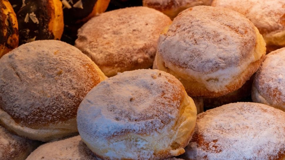 Gogoși mănăstirești: cum prepară măicuțele cele mai bune gogoși. Ingredientul care le face gustoase