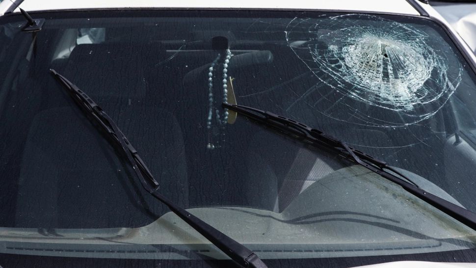 Cum a ajuns un șofer la închisoare din cauza unui parbriz fisurat