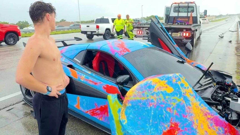 Cum și-a făcut praf un youtuber celebru bolidul de 200.000 de dolari. Momentul accidentului, văzut în timp real de 185.000 de persoane