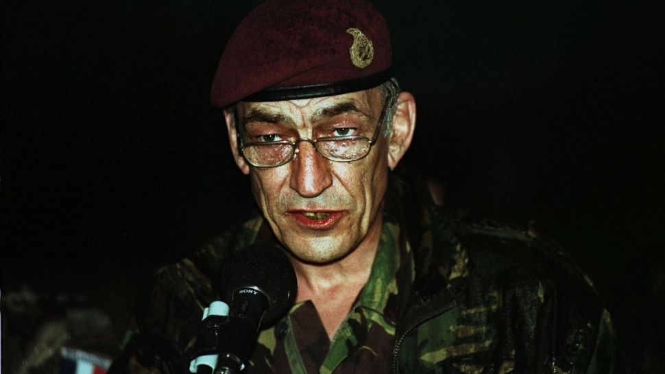 A murit 'Prințul Întunericului', generalul care a refuzat să asculte de NATO și să declanșeze o confuntare împotriva trupelor rusești