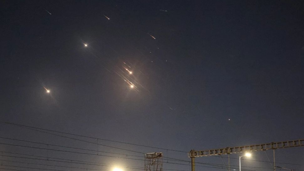 Hezbollah se răzbună. Atac masiv asupra Israelului. 10 oameni au murit 7 sunt răniți. Ce se întâmplă cu românii din zona de conflict - LIVE TEXT - 