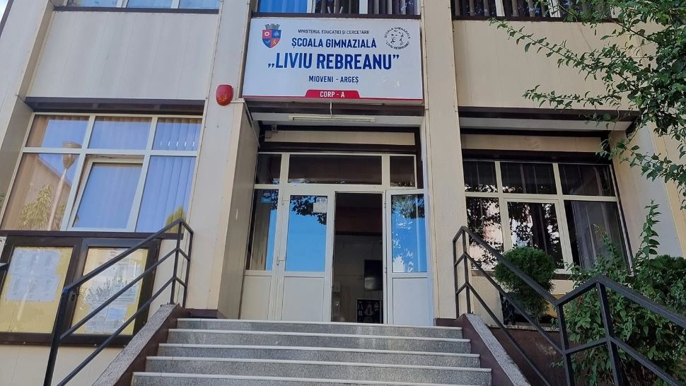 Alegeri prezidențiale 2024 - Cum se modifică programul școlilor? În ce situații nu se vor face cursuri luni