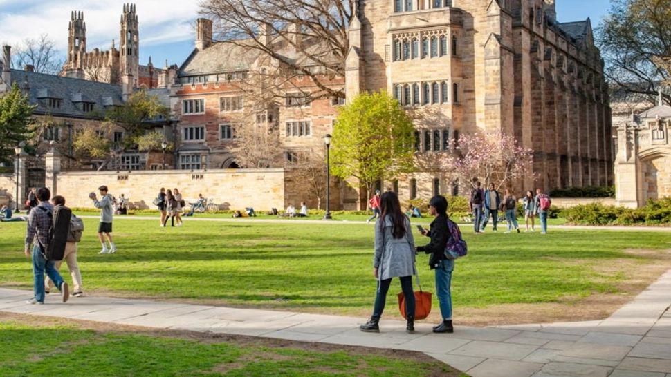 În loc de economie și științe sociale, studenții de la Yale au ajuns să învețe despre marile vedete. Ce cântăreață va avea cursul său special 