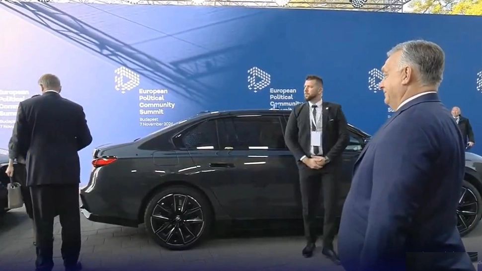 Moment stânjenitor la Budapesta, Klaus Iohannis i-a întors spatele premierului Viktor Orban - VIDEO