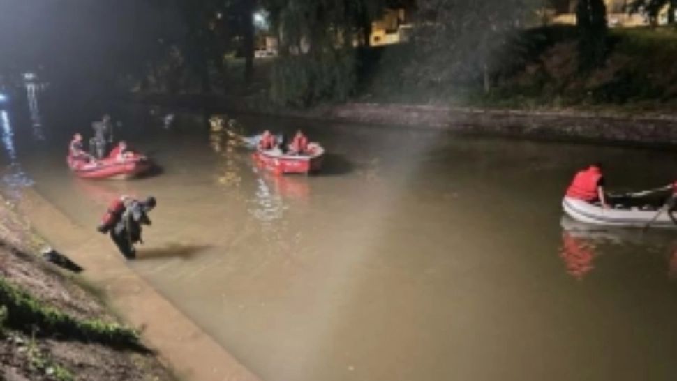 Incident în Timișoara: O persoană a căzut în râul Bega