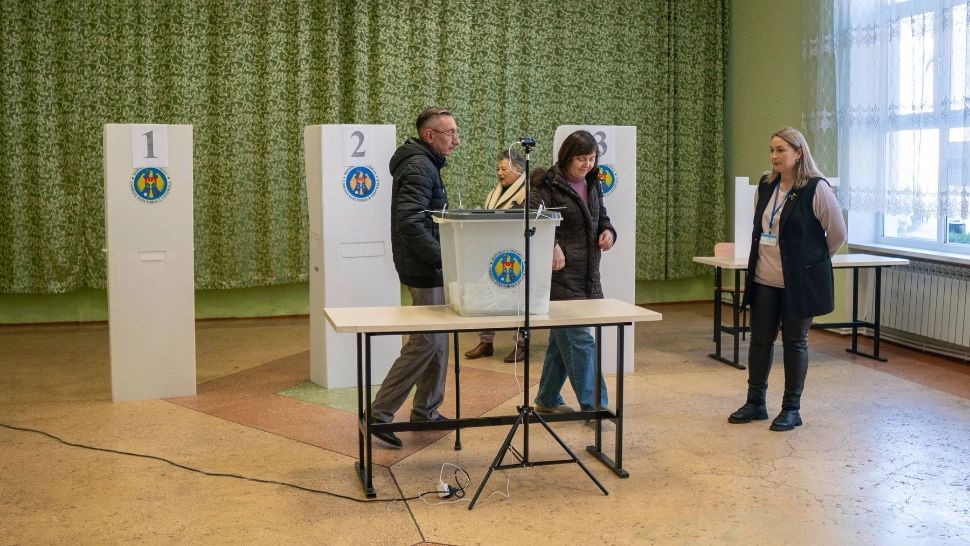 Cum vede propaganda de la Kremlin alegerile din Moldova: „Maia Sandu s-a transformat într-o rață șchioapă!”