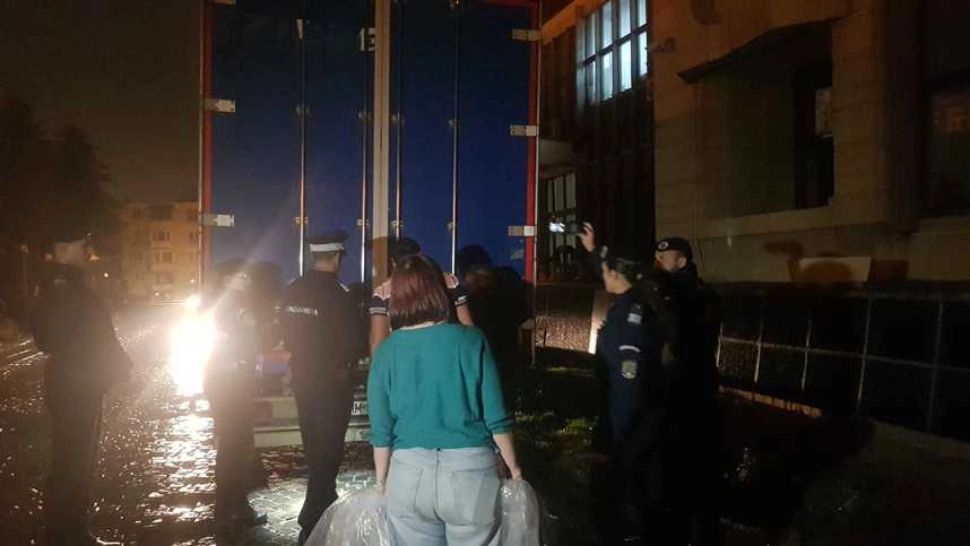 Procesul de renumărare a voturilor, în plină desfășurare. Tensiuni fără precedent după decizia controversată luată de CCR