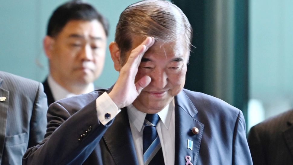 Și politicienii japonezi sunt „români” uneori. Premierul nipon a adormit în timpul votului prin care a fost reales în funcție VIDEO 