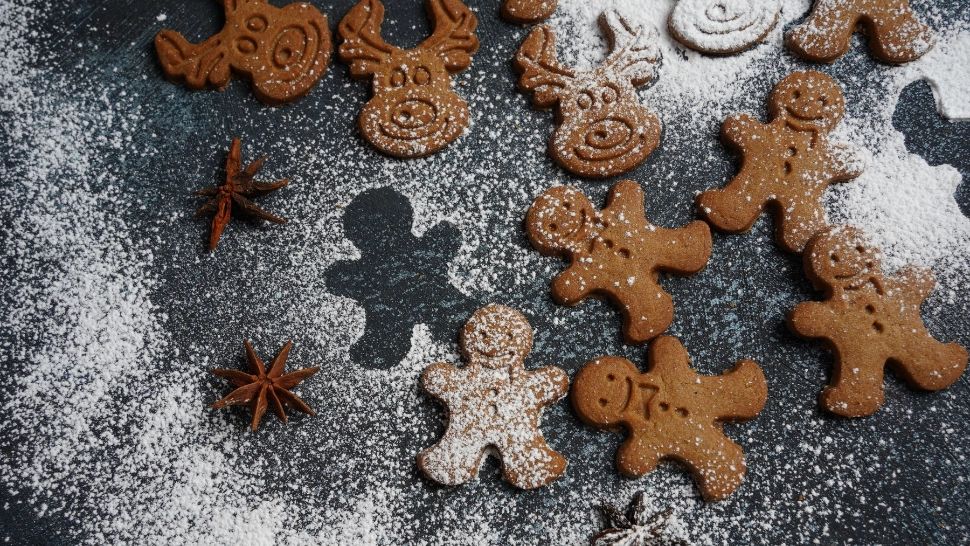 Cum să faci biscuiţi cu scorţişoară, aromaţi. Sunt foarte potriviți pentru sărbătorile de Crăciun: iubitorii de dulciuri făcute în casă sunt în delir 