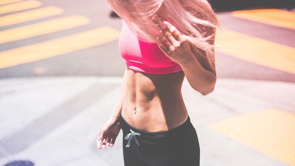 Semnal de alarmă legat de "dietele" TikTok pentru slăbit. Tinerii sunt cele mai expuși, au apărut deja urmări grave 