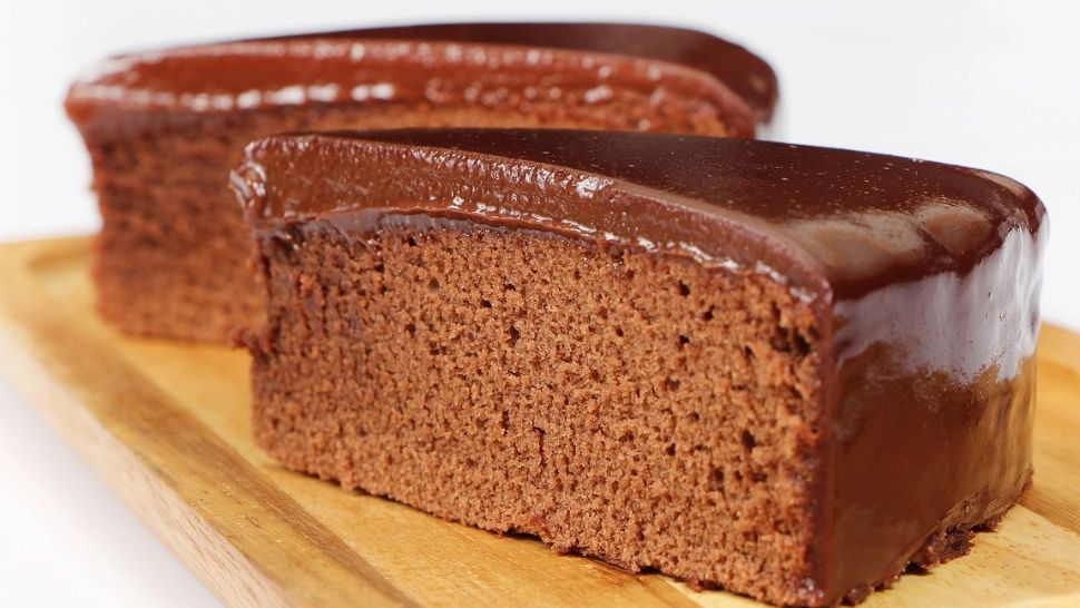 Tort simplu de ciocolată. Cea mai rapidă rețetă. Se prepară ușor, dar este extrem de delicios