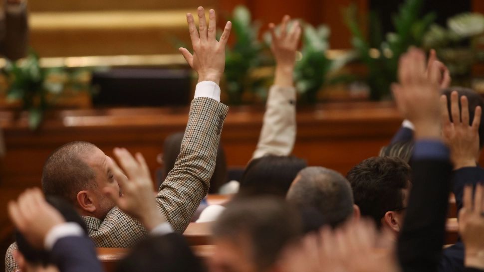 A început prima şedinţă de plen din legislatura 2024 - 2028 în Camera Deputaţilor - VIDEO