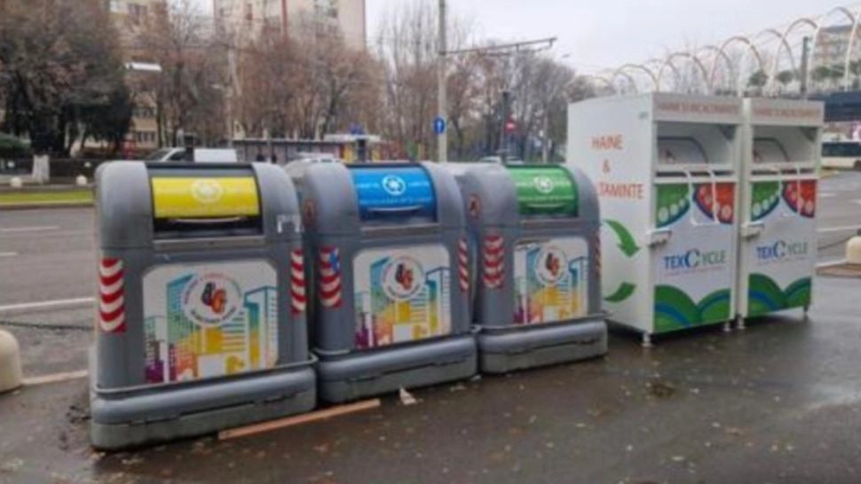 În Sectorul 4 vor apărea containerele de selectare a deșeurilor textile