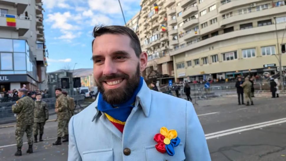 Principele Nicolae a urmărit parada Unirii la Alba Iulia: „Mă bucur să fiu aici, alături de români, în acest oraș regal” - VIDEO