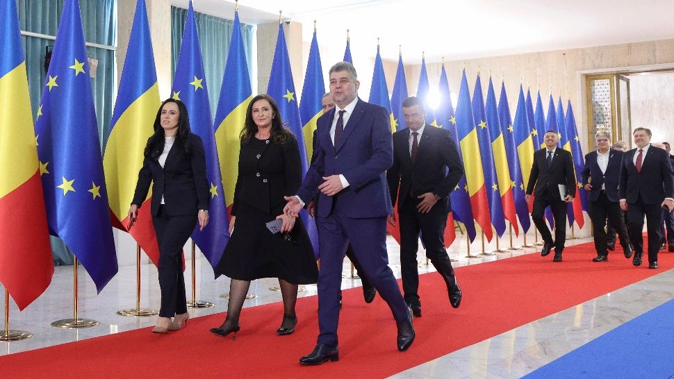 Deciziile-cheie din ședința Coaliției PNL-PSD-UDMR: Salariile vor fi înghețate OFICIAL. Două variante pentru pensii - DOCUMENT