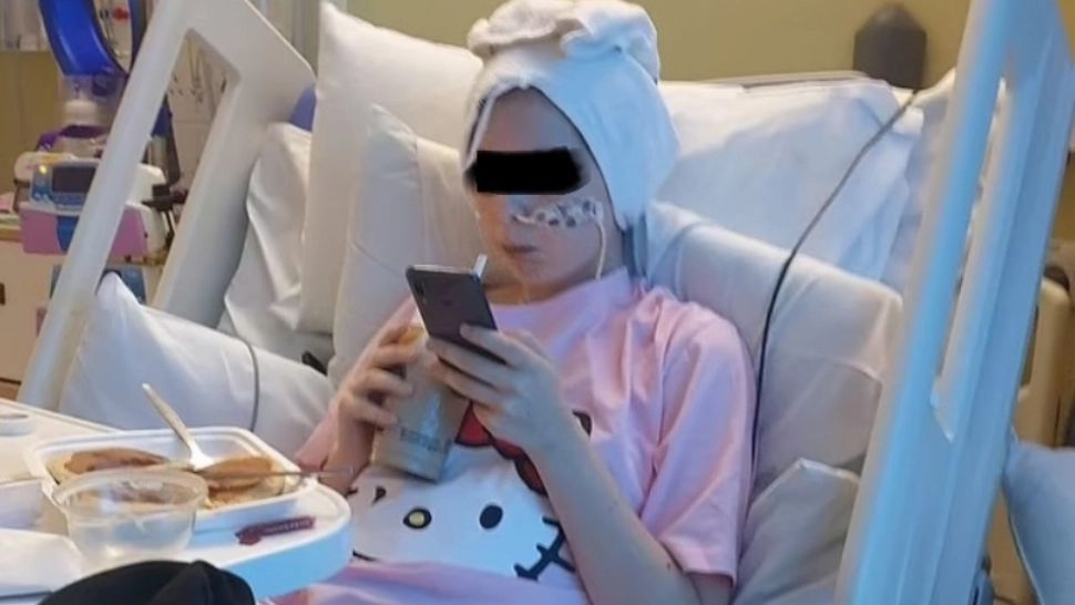 Drama unei adolescente de 15 ani. A mers la doctor cu dureri cumplite și i s-a spus că sunt „dureri de creștere”, însă avea cancer în stadiu avansat