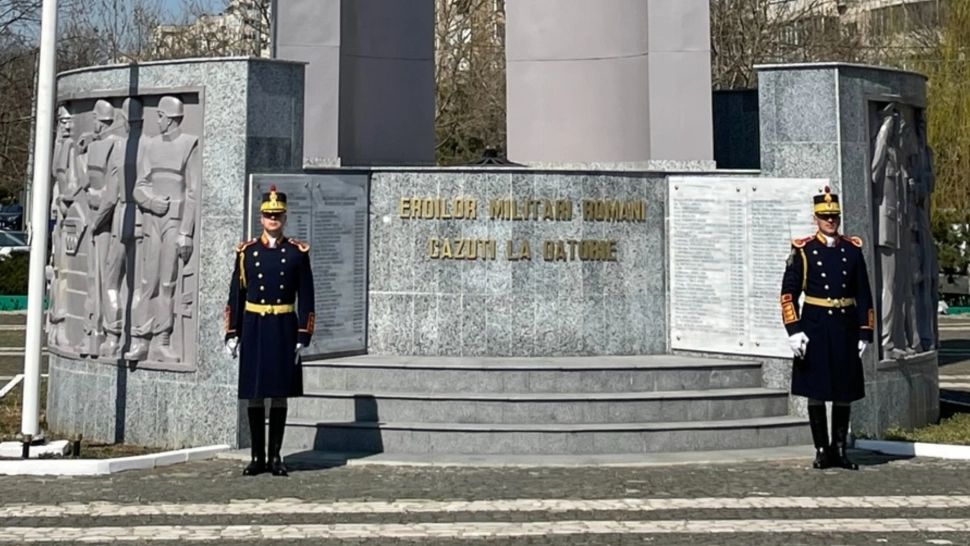 Gabriel Oprea, mesaj de Ziua Națională: “DUMNEZEU, PATRIE, FAMILIE, ONOARE reprezintă sistemul de valori al militarilor și polițiștilor activi, în rezervă și retragere”