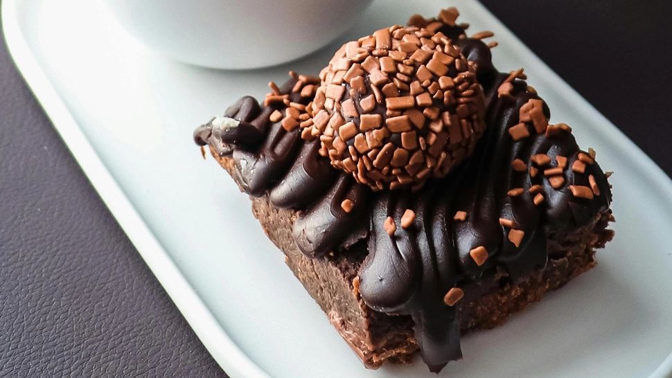 Prăjitură cu cafea. Un deliciu, care se prepară repede și este extrem de delicioasă