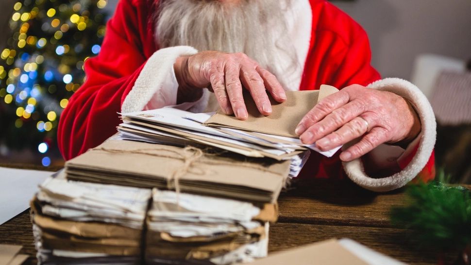 Fața neștiută a celui mai iubit moș de pe planetă. Cum arăta, de fapt, Moș Crăciun și care este legătura sa cu Moș Nicolae 