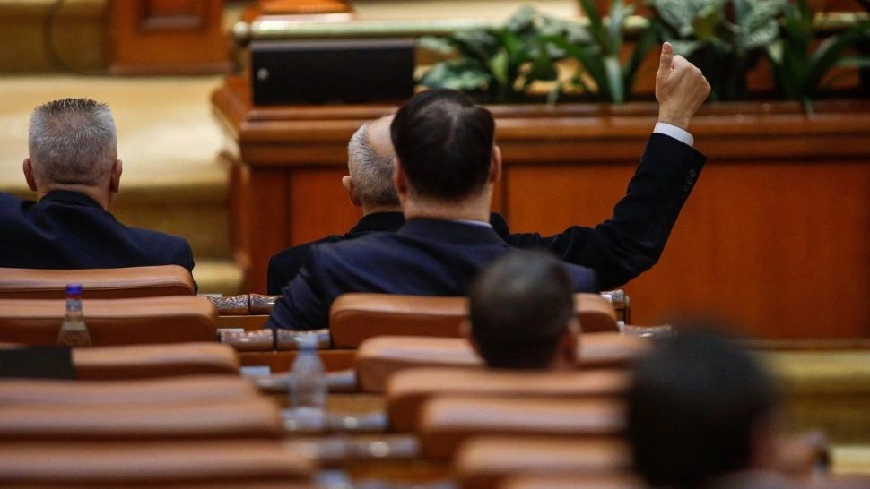 Senatul a stabilit componenţa comisiilor permanente. Cine sunt șefii echipelor care vor tranșa viitoarele legi ale românilor