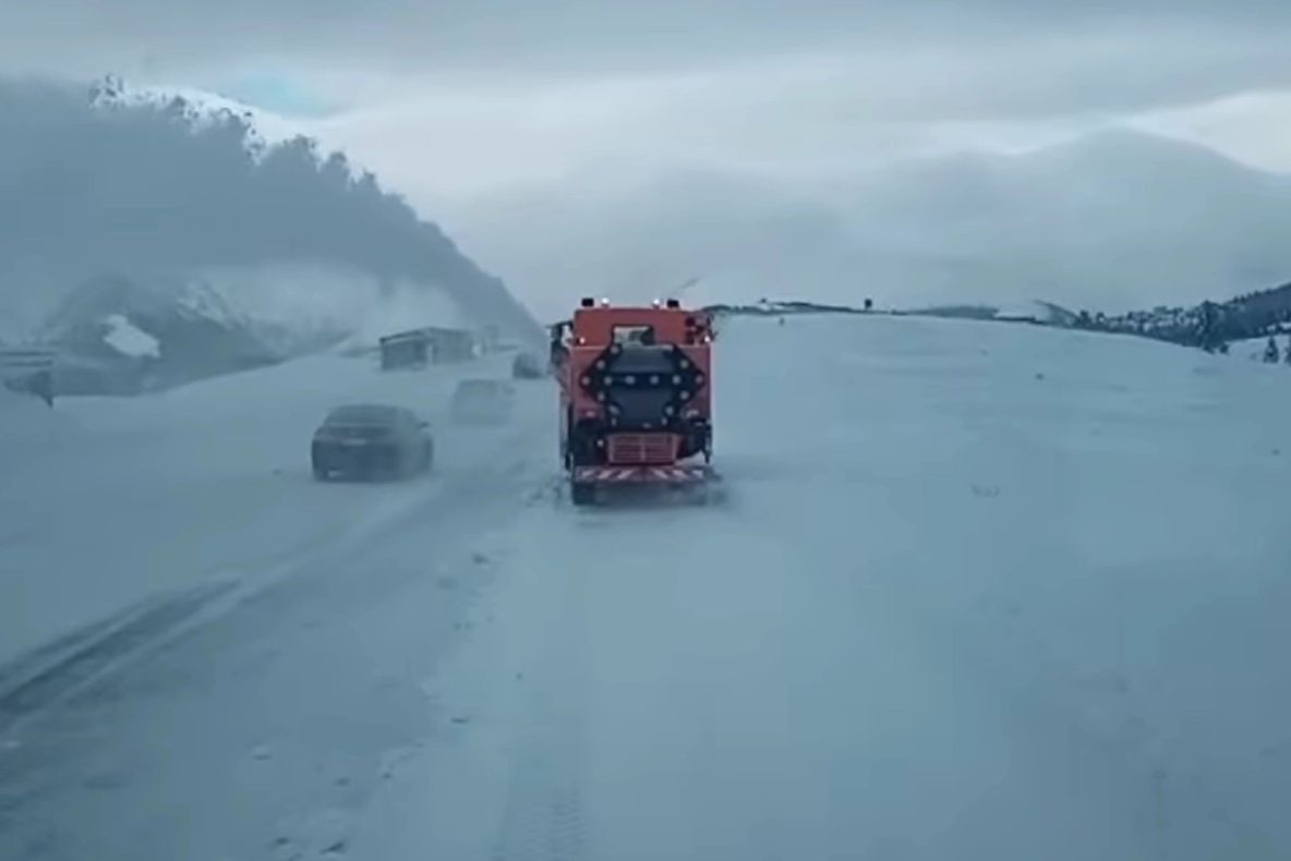 Viscol puternic în zona de munte - Intervenție în zona Rânca -  VIDEO