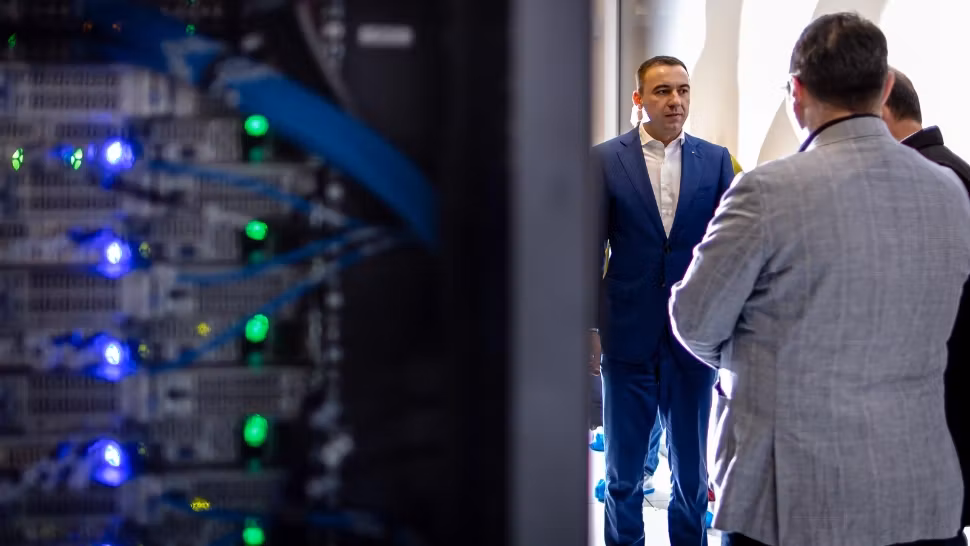 Revoluție digitală: echipamentele cloudului guvernamental au fost instalate. Bogdan Ivan, detalii despre investiţia de 100 de milioane de euro care aduce într-un singur loc sistemele informatice ale administraţiei 