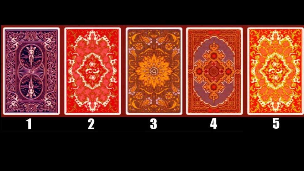 Testul DESTINULUI. Alege o carte și află care este drumul tău în viață!