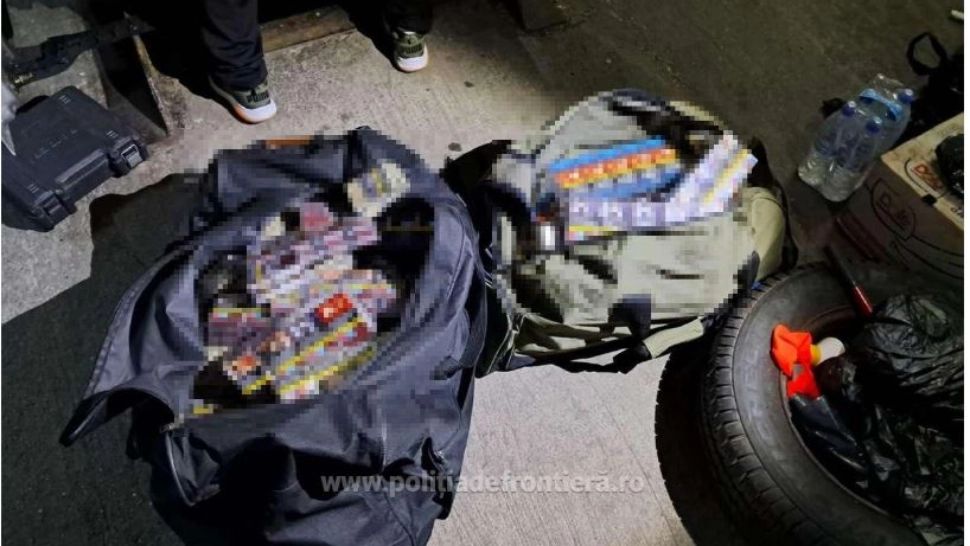 Doi vameși din Arad au fost arestați preventiv. Sunt acuzați că au furat 900 de baxuri cu țigări