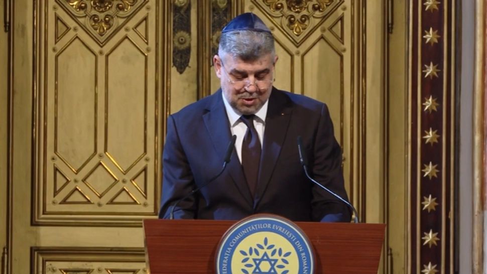 Ciolacu, la ceremonia Victimelor Holocaustului: Este datoria noastră să ne asigurăm că societatea românească cunoaște și nu repetă greșelile istoriei