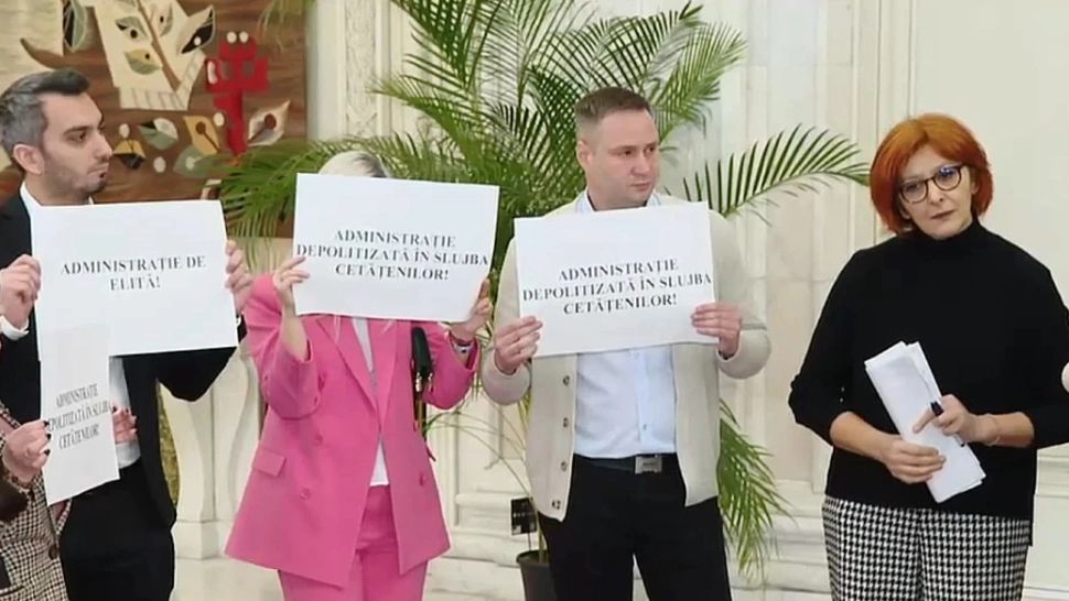 Bugetarii din Camera Deputaților protestează: „Avem salarii mici, de doar 6000 de lei!”