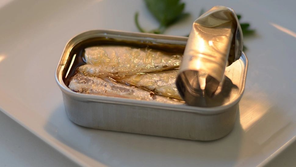 Două femei din Vrancea, internate în stare gravă cu diagnosticul de botulism