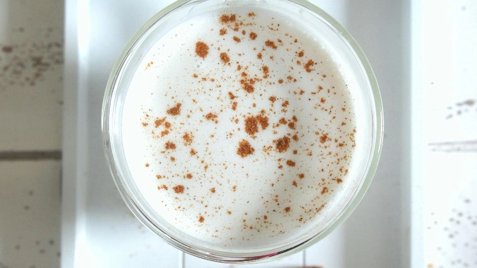 Cât griș trebuie să punem la 1 litru de lapte. Cea mai bună rețetă a copilăriei. Un ingredient parfumat îi va conferi o savoare aparte