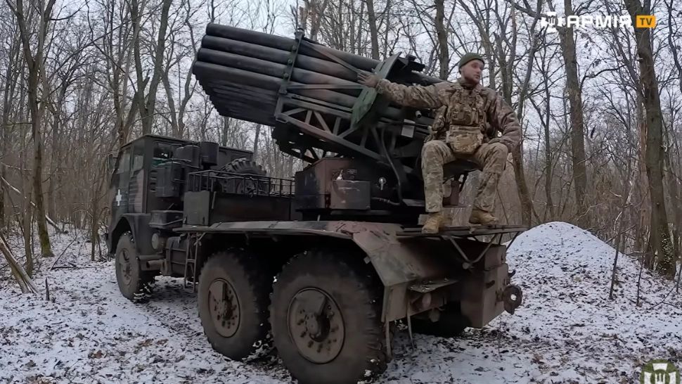 VIDEO. Ucrainenii au făcut recenzia lansatorului românesc de rachete APR-40. Sistemul de armament operează cu succes pe frontul din Ucraina 