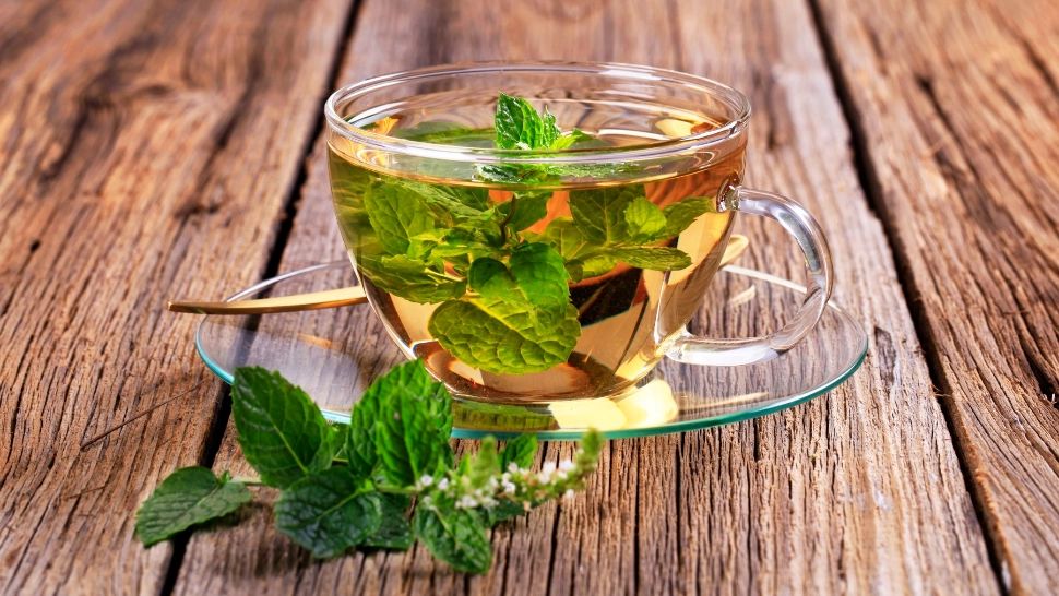 Beneficiile suprinzătoare ale ceaiul de mentă. Face minuni pentru sănătate: în multe cazuri nici NU mai ai nevoie de pastile 