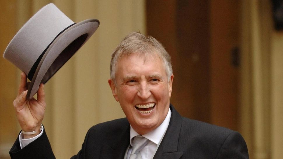 Legendarul om de radio britanic Johnnie Walker a murit la vârsta de 79 de ani: are în spate o carieră impresionantă, de 58 de ani