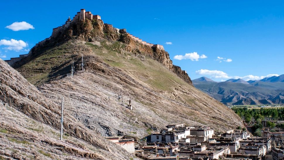 Cutremur de 7,1 grade, într-un oraș sfânt din Tibet: peste 90 de morți, aproape 100 de răniți - VIDEO