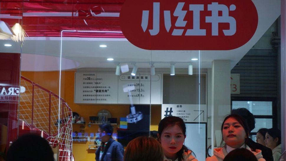 Americanii fug de TikTok la altă aplicație chinezească. Ce este RedNote și cum a devenit așa de populară?