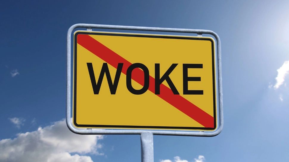 Încă o lovitură dată de Trump curentului WOKE: Decret pentru 'încetarea finanțării școlilor publice care predau teoria critică a rasei'