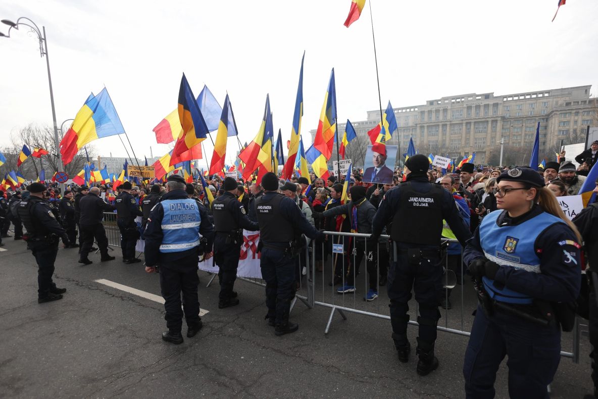 Jandarmeria București confirmă: Protestul pentru sprijinul lui CĂLIN GEORGESCU este PAȘNIC!
