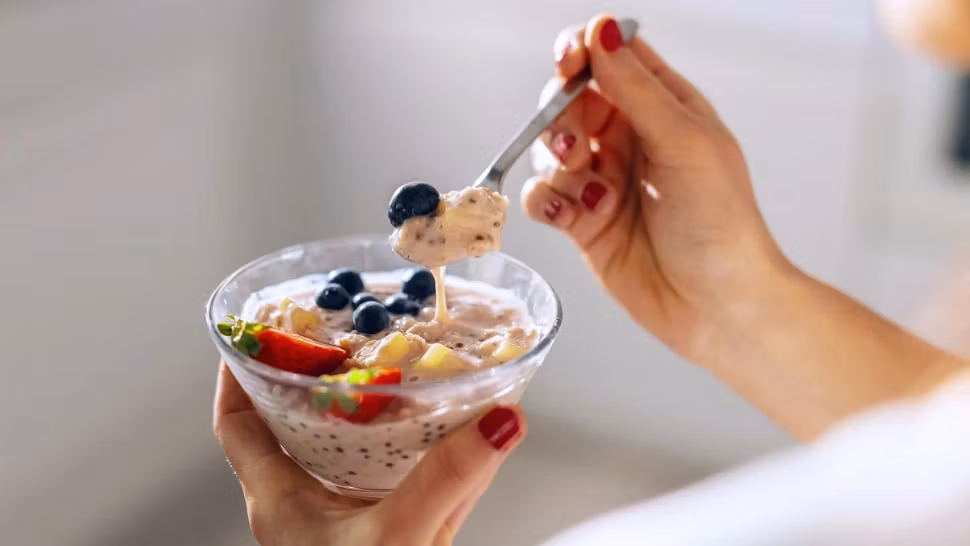 Semne că nu mănânci suficient: cum să recunoști și să previi subnutriția