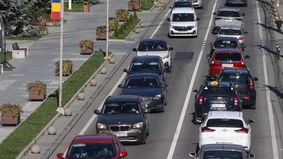 Revine taxa auto pentru mașini poluante. Peste 8 milioane de mașini, vizate de noul impozit
