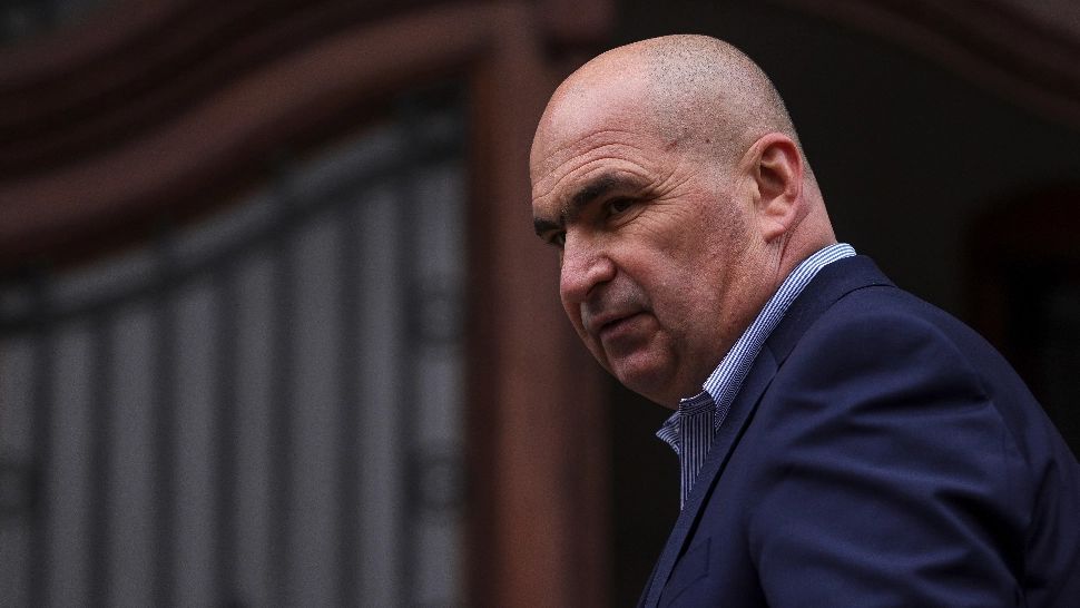 Blocaj în Coaliție din cauza concedierilor cerute de premier. Reforma administrației, în impas: Bolojan, cu mandatul pe masă 