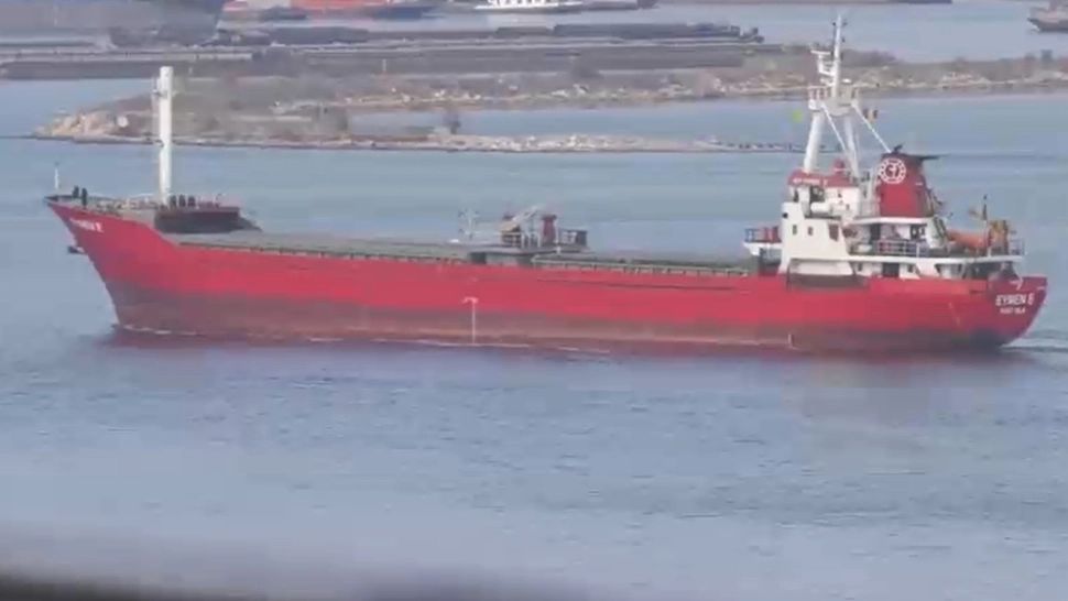 Rețeaua de CORUPȚIE din Portul Constanța a fost destructurată: 17 inculpați au fost reținuți, între care vameșii, directorul comercial, șeful PSD și omul de afaceri Vasile Costea