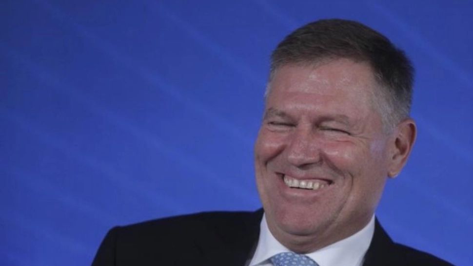 Klaus Iohannis și-a descoperit o nouă vocație sportivă. Fostul președinte, actual pensionar, și-a schimbat stilul de viață
